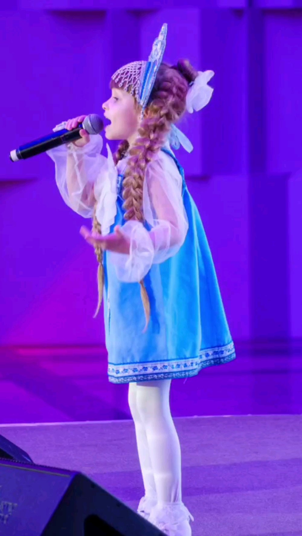 Видео постер